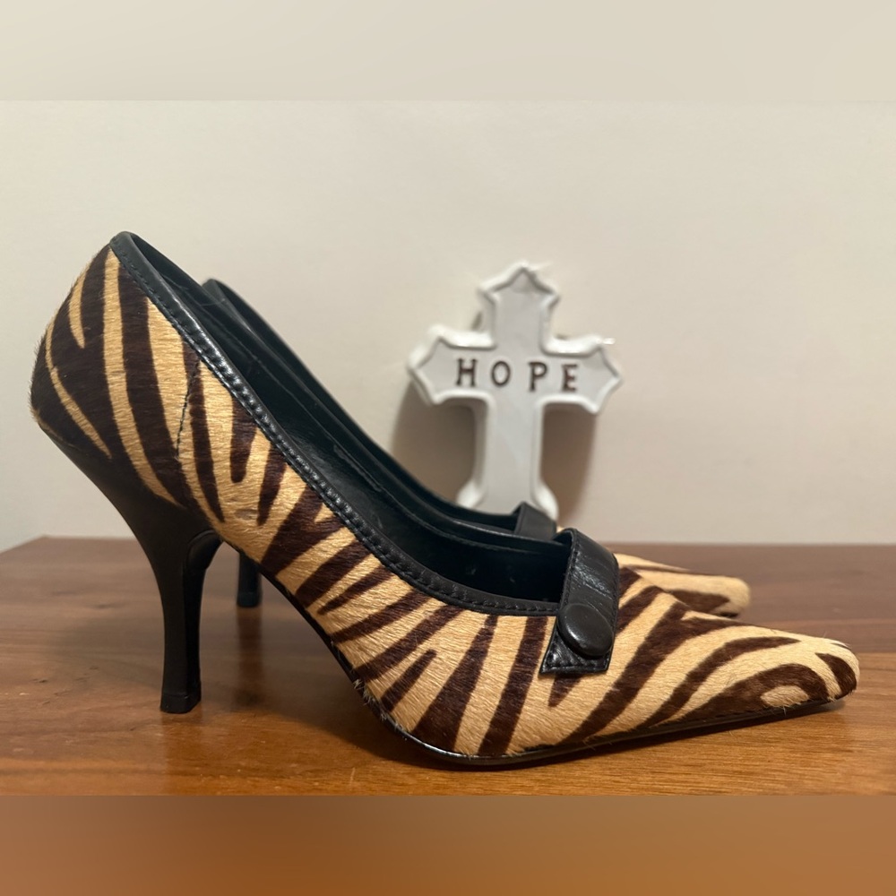 Alfani Animal Print pumps in Brown and tan size 9